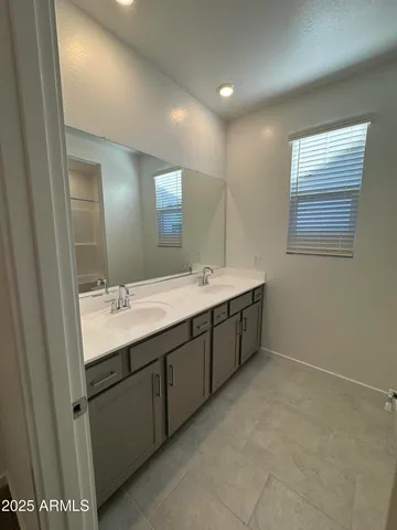 $2,995 | 26331 North 24th Glen, Phoenix, AZ 85085