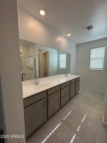 $2,995 | 26331 North 24th Glen, Phoenix, AZ 85085