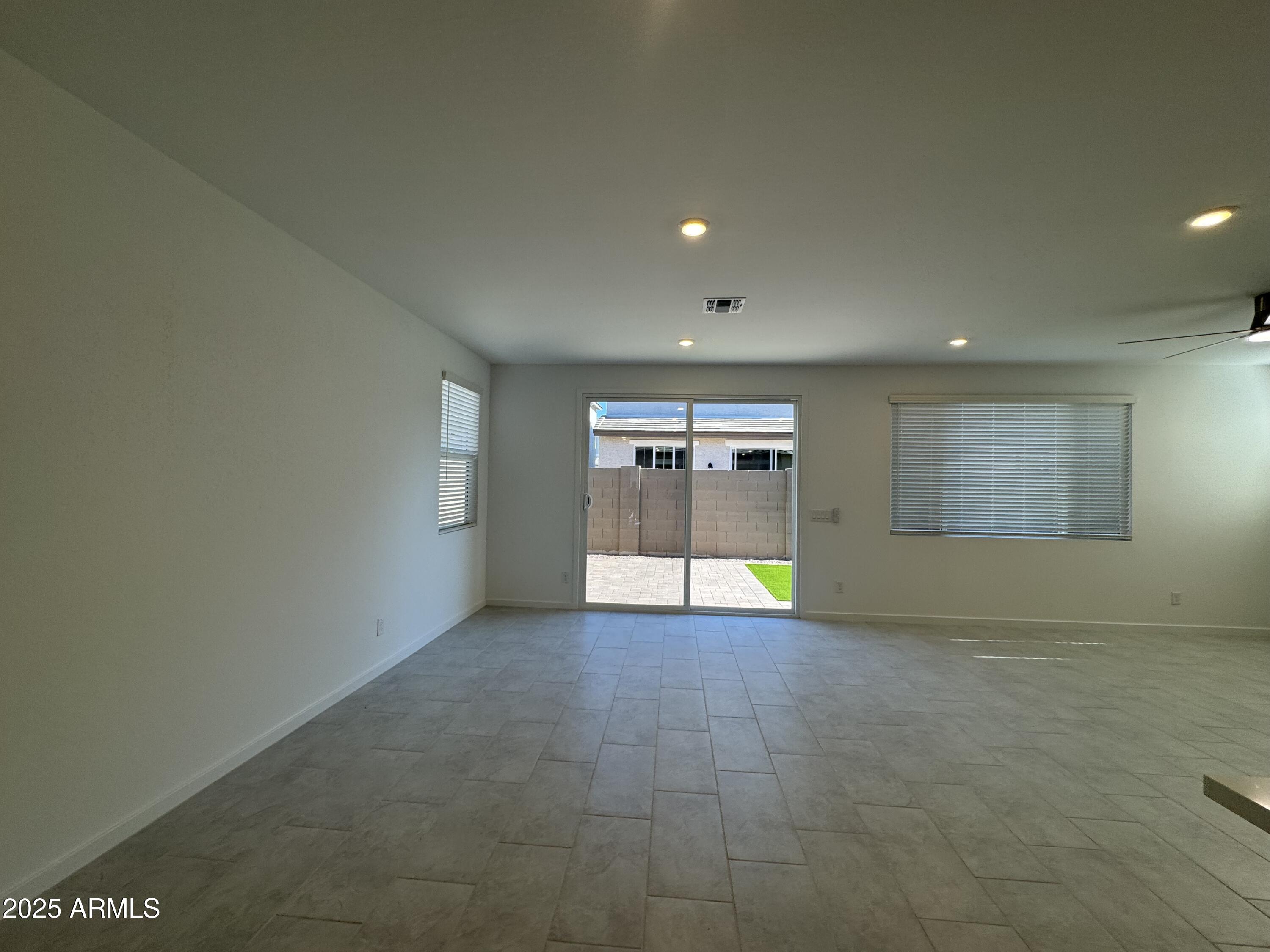 26331 North 24th Glen Phoenix, AZ 85085 - Photo 6 of 35 IMG_8996