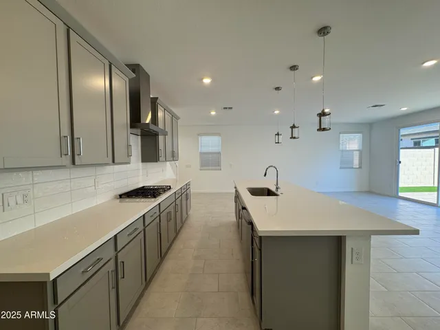 $2,995 | 26331 North 24th Glen, Phoenix, AZ 85085