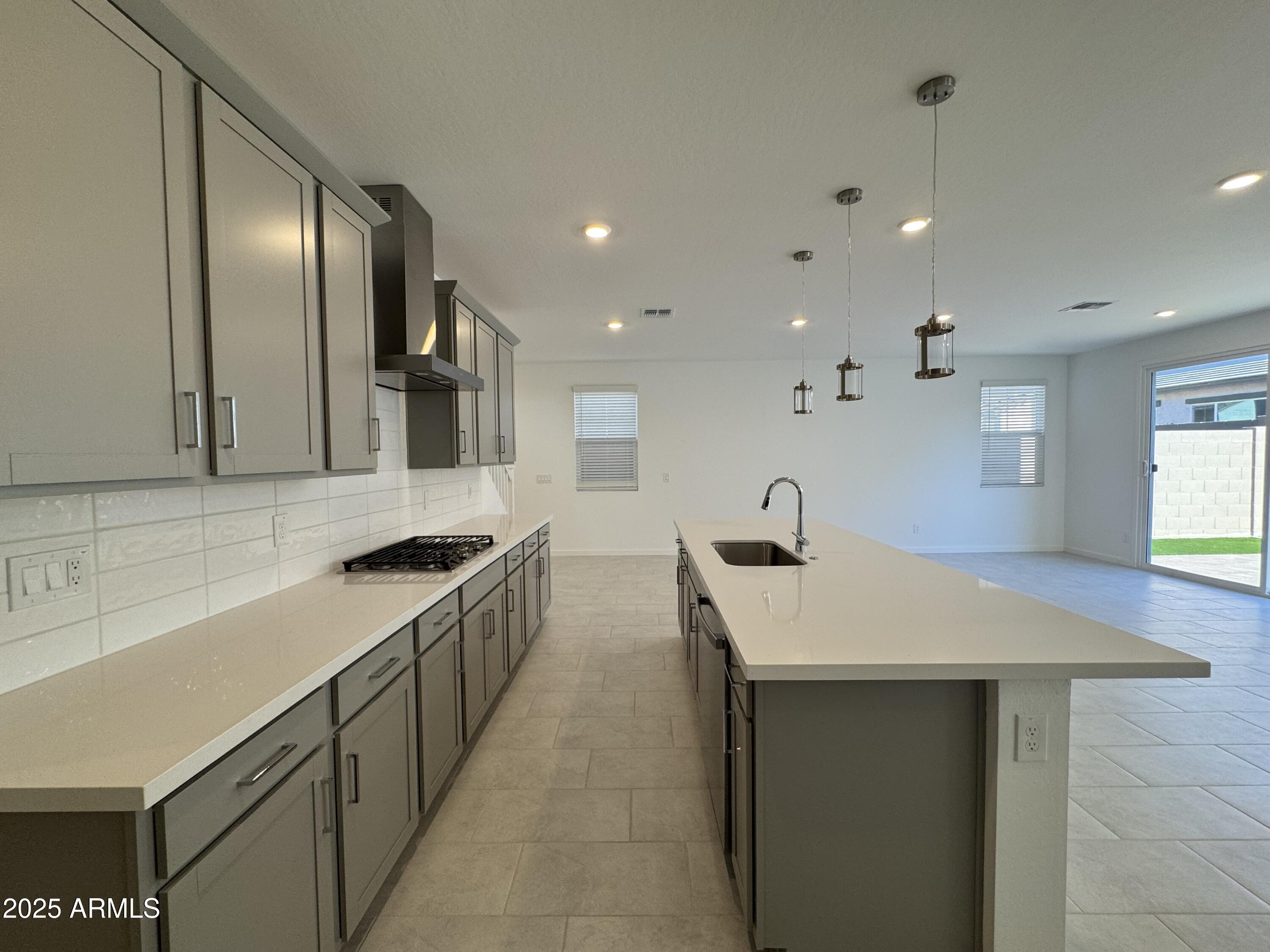 26331 North 24th Glen Phoenix, AZ 85085 - Photo 9 of 35 IMG_9011