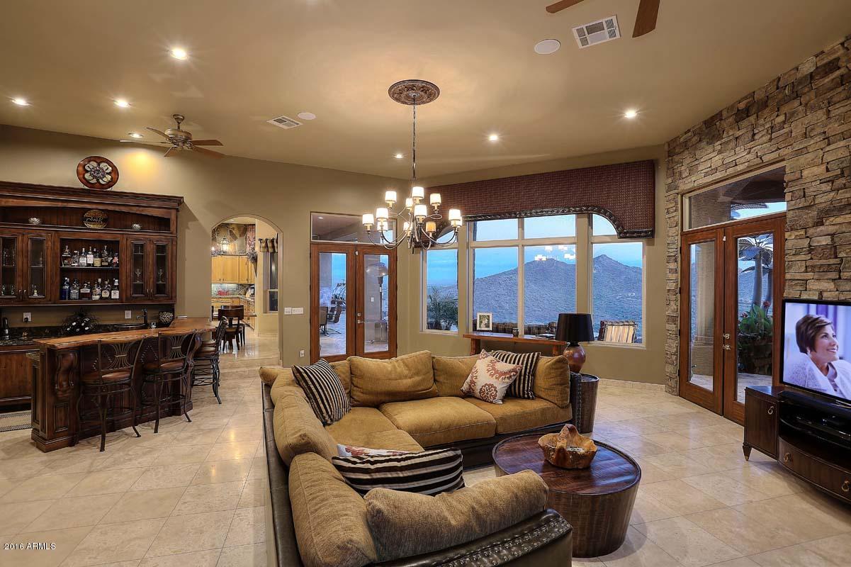 2880 West Maddock Road Phoenix, AZ 85086 - Photo 46 of 62 Night-Great Room-View