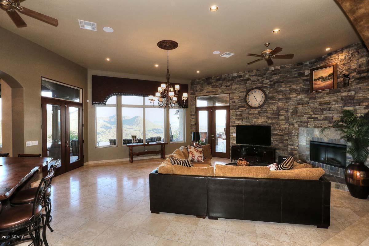2880 West Maddock Road Phoenix, AZ 85086 - Photo 5 of 62 Great Room