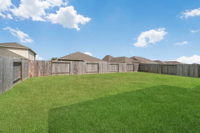 $374,500 | 19111 Shoreside Terrace Drive, Manvel, TX 77578