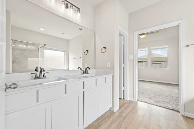 $374,500 | 19111 Shoreside Terrace Drive, Manvel, TX 77578