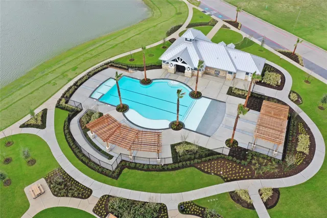 $374,500 | 19111 Shoreside Terrace Drive, Manvel, TX 77578