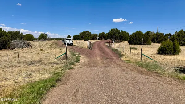 $115,000 | 17 County Road, Unit 185, Concho, AZ 85924
