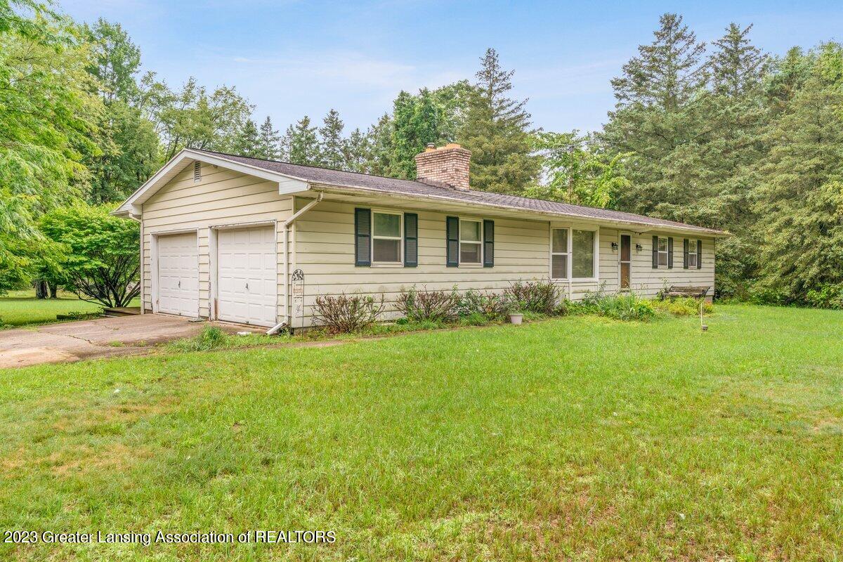 175 Shoesmith Road Haslett, MI 48840 - Photo 4 of 45 Front