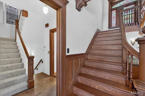 $1,075,000 | 5095 Westminster Place, St. Louis, MO 63108