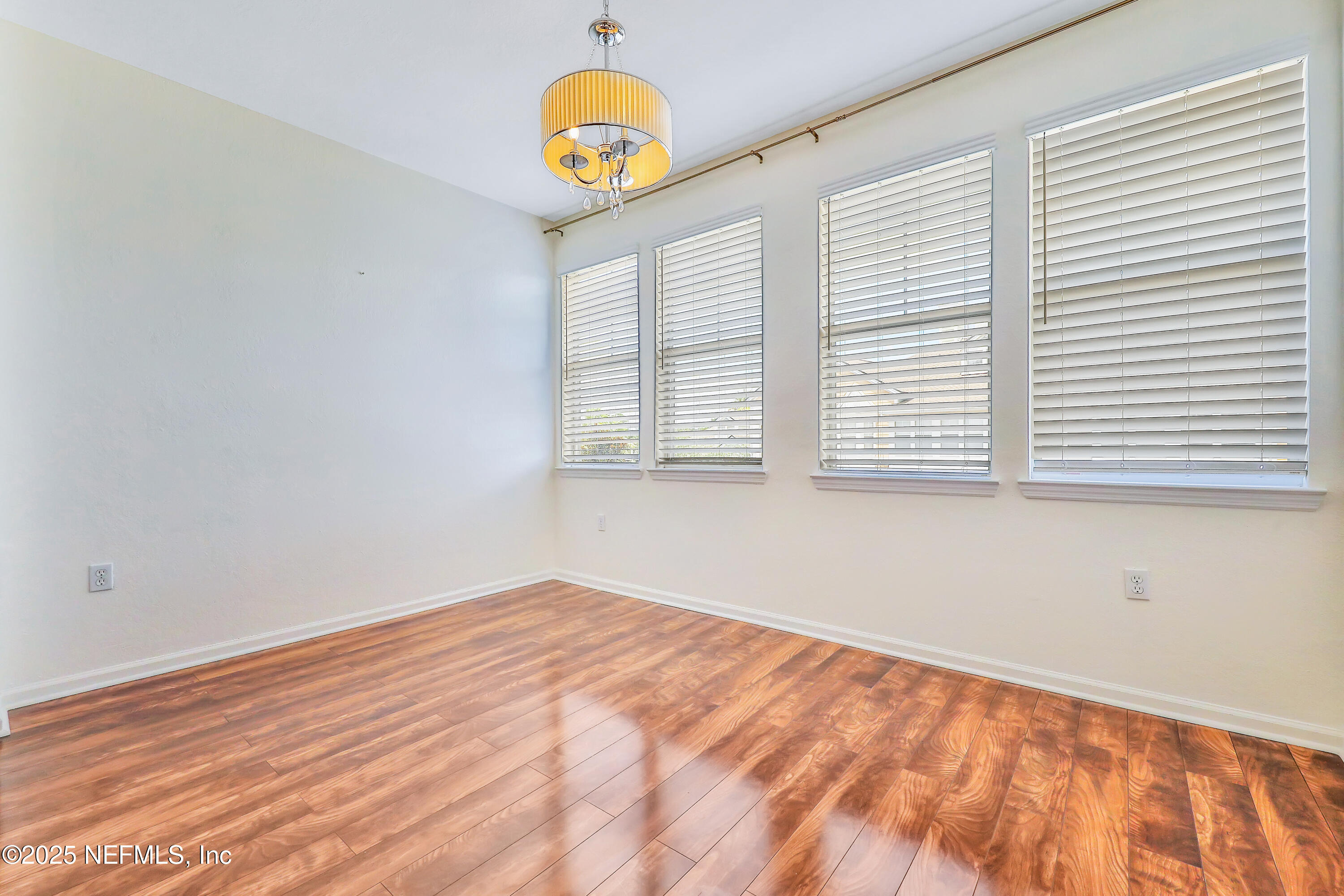 8550 Touchton Road, Unit 2133 Jacksonville, FL 32216 - Photo 9 of 41 an empty room with a window