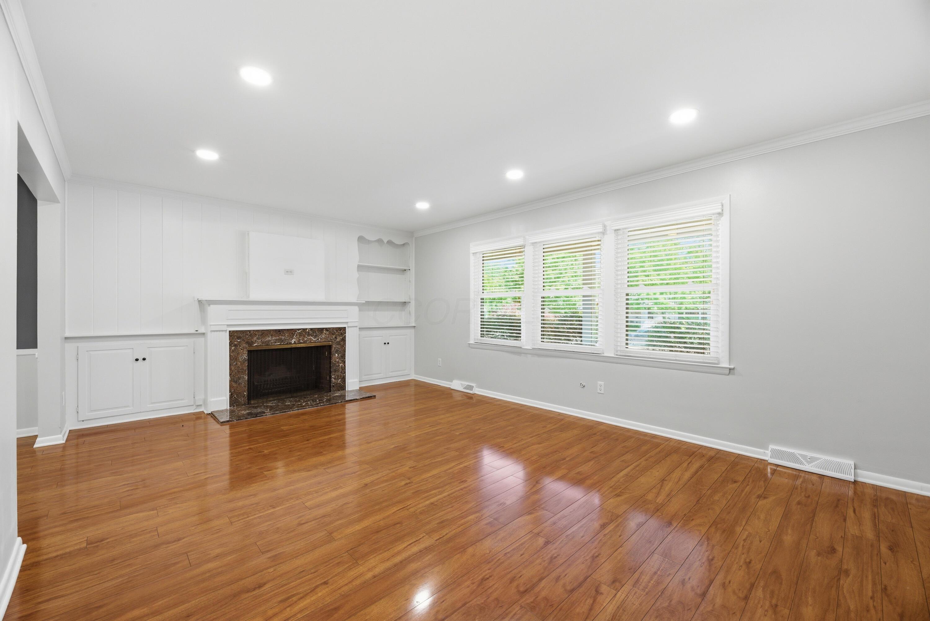 1491 Kirkley Road Columbus, OH 43221 - Photo 8 of 49
