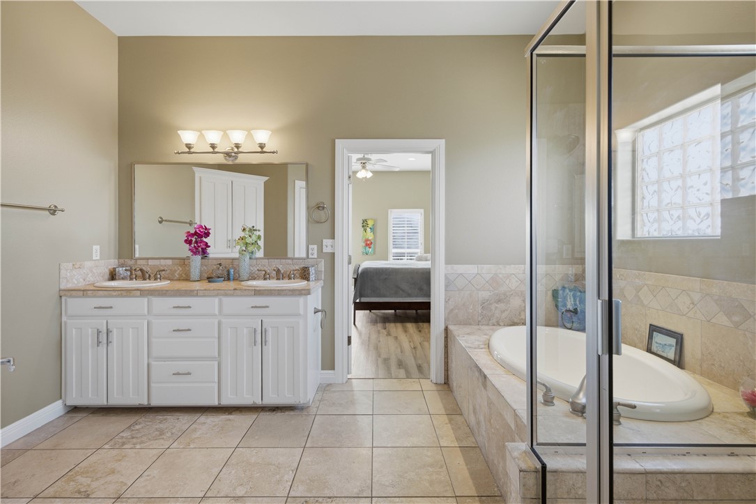 227 Windjammer Road Rockport, TX 78382 - Photo 20 of 40