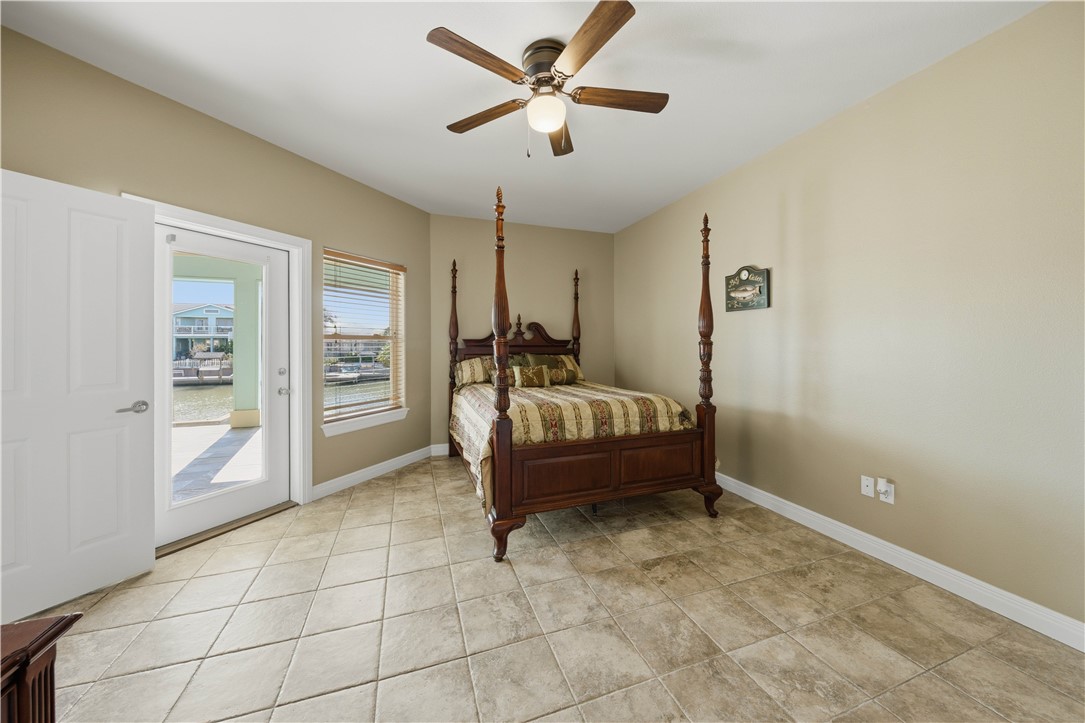 227 Windjammer Road Rockport, TX 78382 - Photo 24 of 40