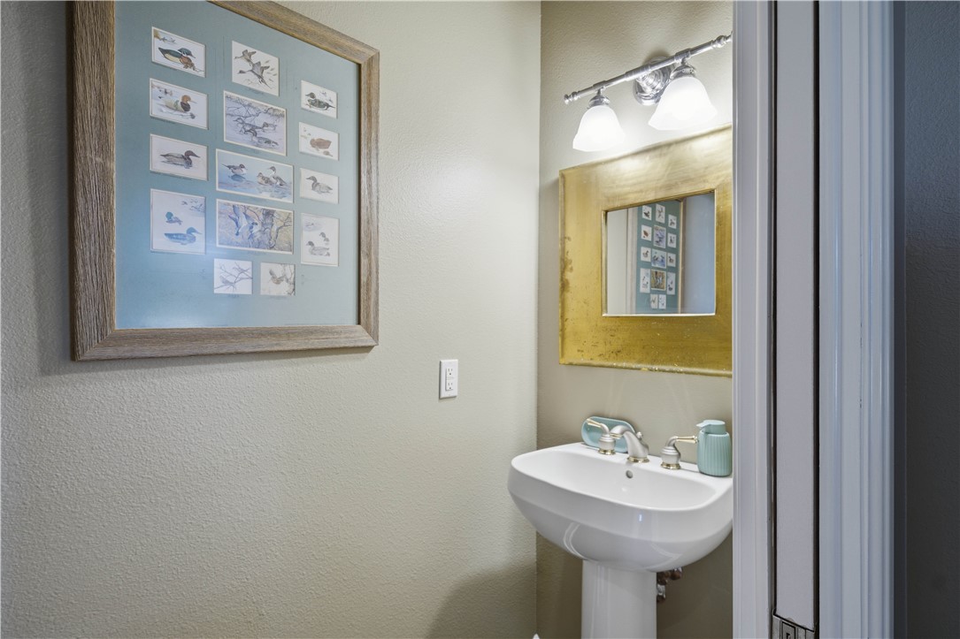 227 Windjammer Road Rockport, TX 78382 - Photo 34 of 40