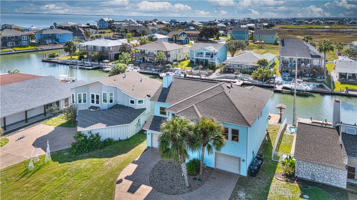 227 Windjammer Road Rockport, TX 78382 - Photo 5 of 40