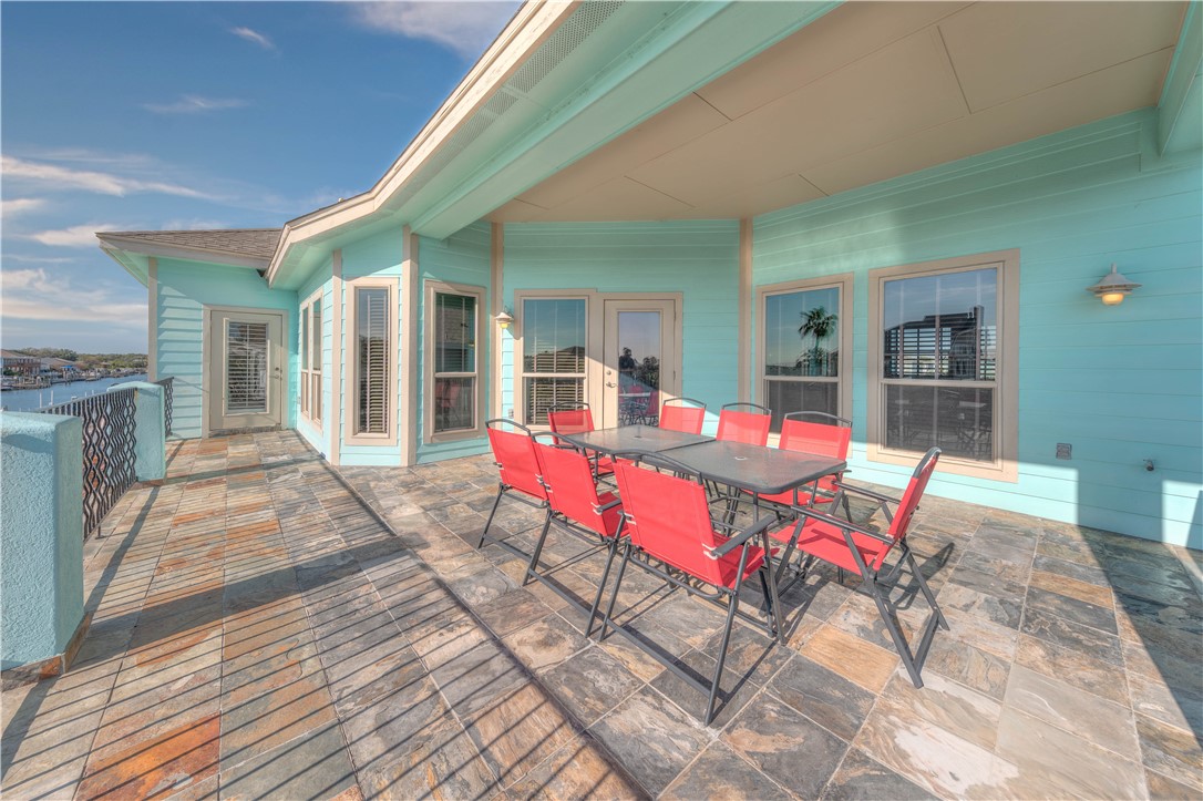 227 Windjammer Road Rockport, TX 78382 - Photo 6 of 40