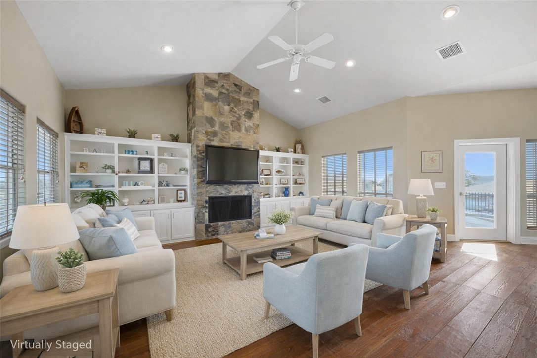 227 Windjammer Road Rockport, TX 78382 - Photo 10 of 40