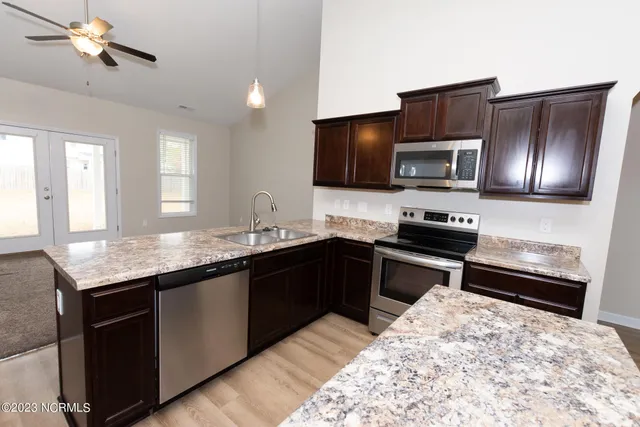 $1,675 | 317 Adobe Lane, Jacksonville, NC 28546