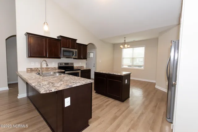 $1,675 | 317 Adobe Lane, Jacksonville, NC 28546