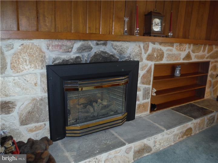 1253 Heather Road Ambler, PA 19002 - Photo 4 of 20 Gallery Image 4