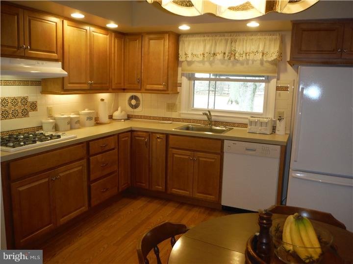 1253 Heather Road Ambler, PA 19002 - Photo 6 of 20 Gallery Image 6