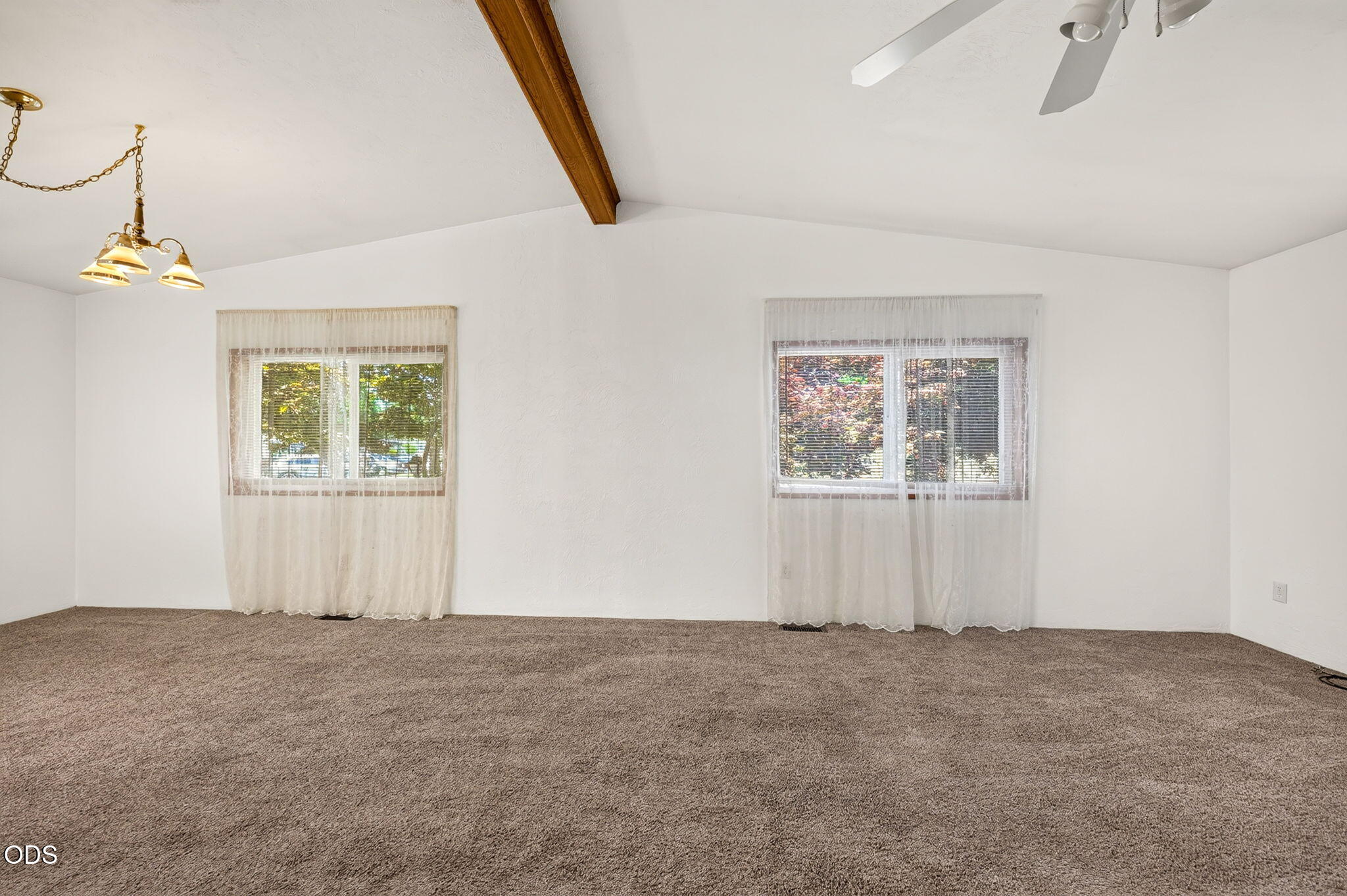 555 Freeman Road Central Point, OR 97502 - Photo 17 of 42