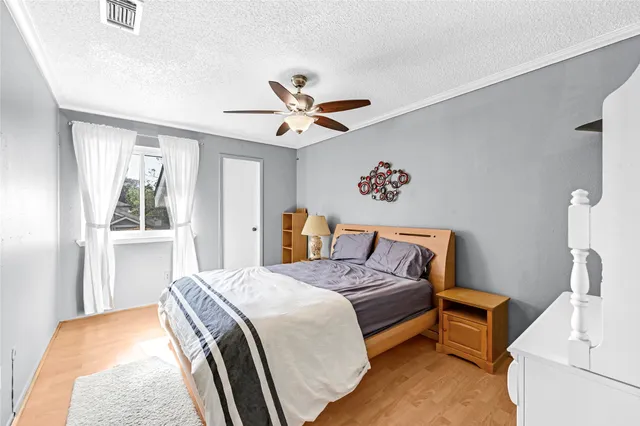 $299,990 | 12166 Huntington Venture Drive, Houston, TX 77099