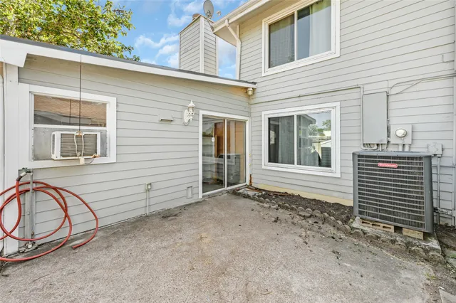 $299,990 | 12166 Huntington Venture Drive, Houston, TX 77099