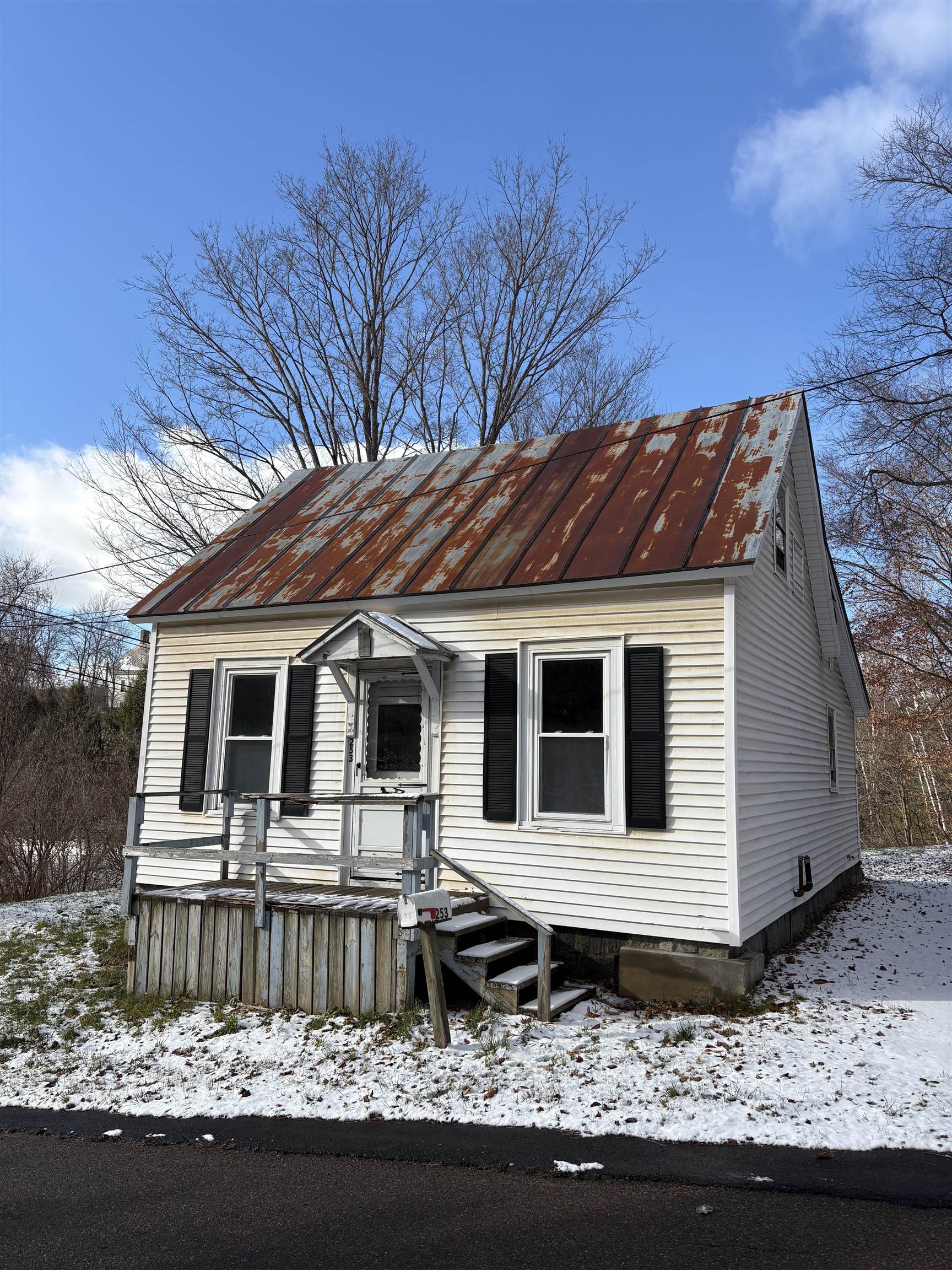 253 King Street Northfield, VT 05663 - Photo 3 of 14