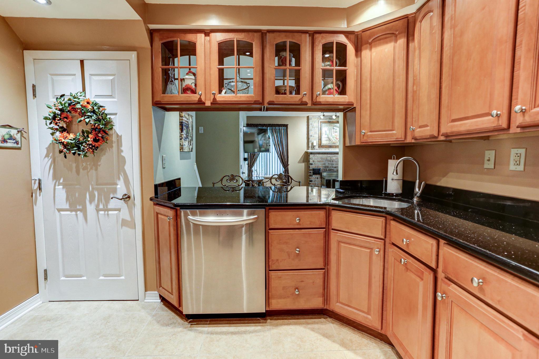 22 Fitzwatertown Road, Unit E11 Willow Grove, PA 19090 - Photo 17 of 35
