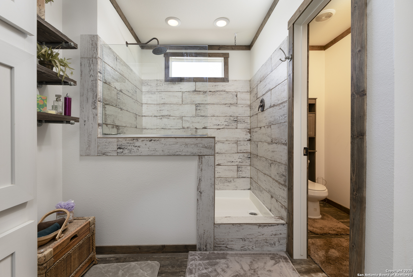 451 Pr 1505 Bandera, TX 78003 - Photo 28 of 43 a bathroom with a shower