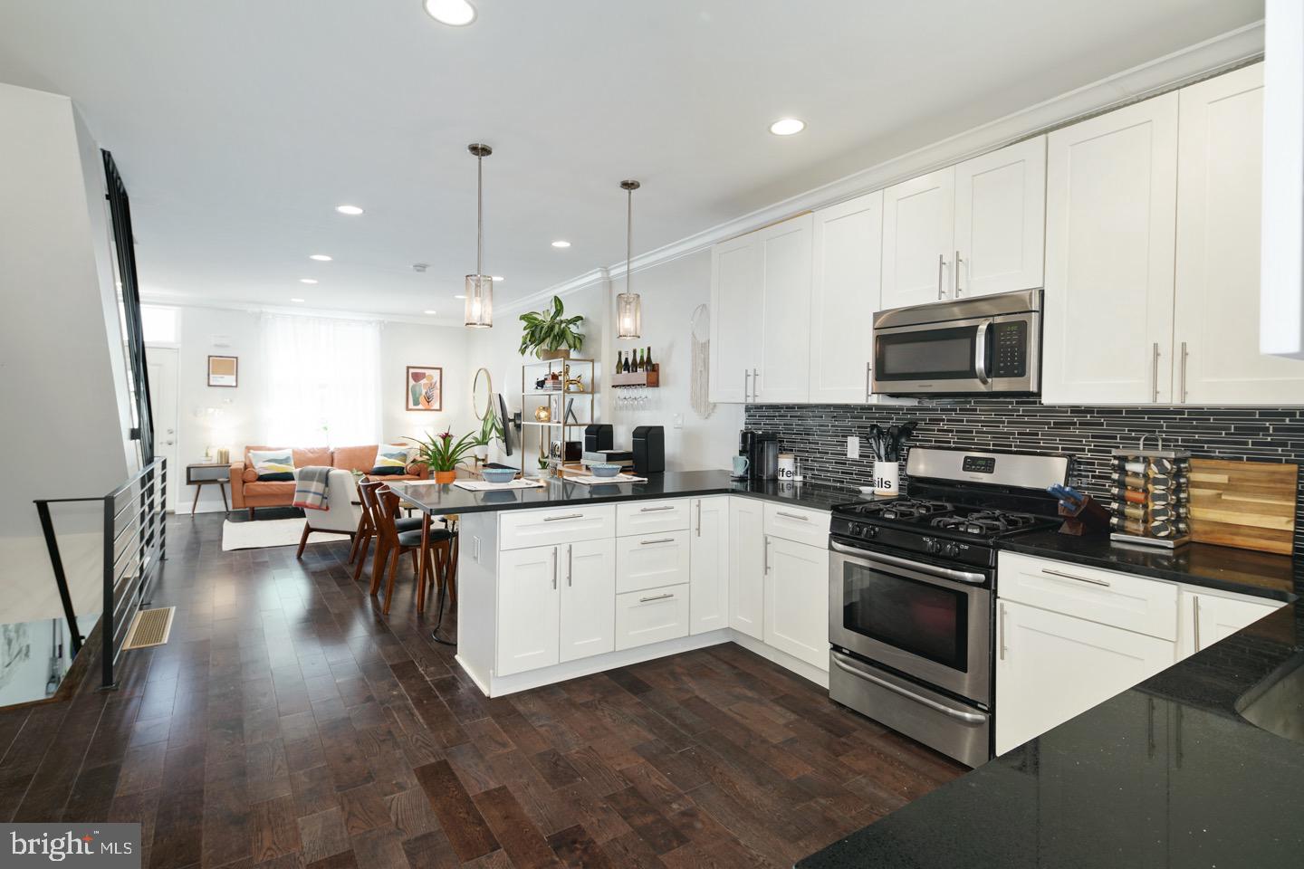 2720 Edgemont Street Philadelphia, PA 19134 - Photo 11 of 33