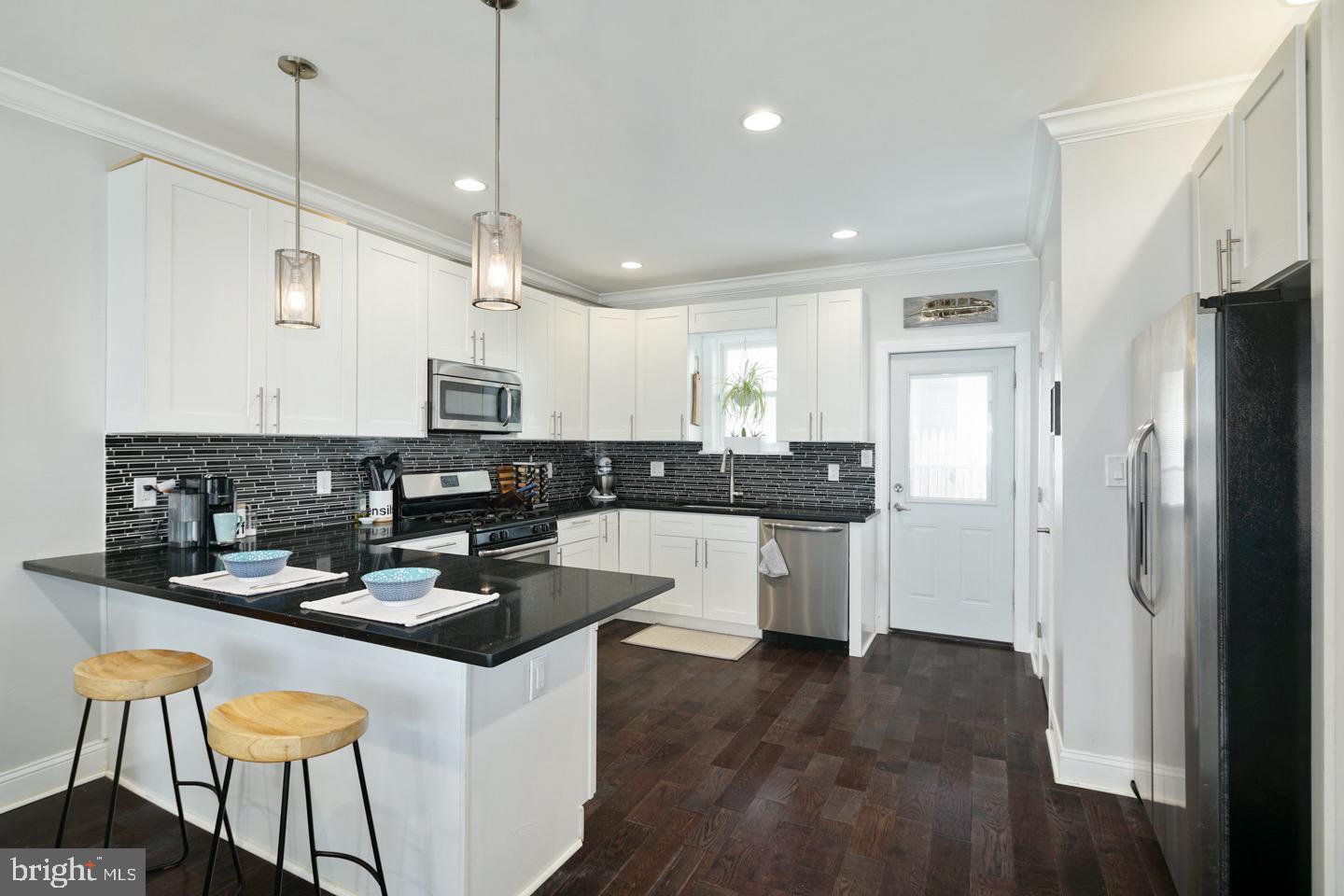 2720 Edgemont Street Philadelphia, PA 19134 - Photo 9 of 33