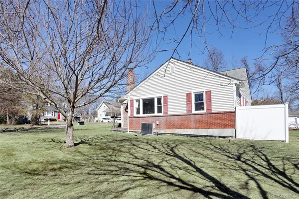 $499,000 | 35 Midoaks Street, Monroe, NY 10950