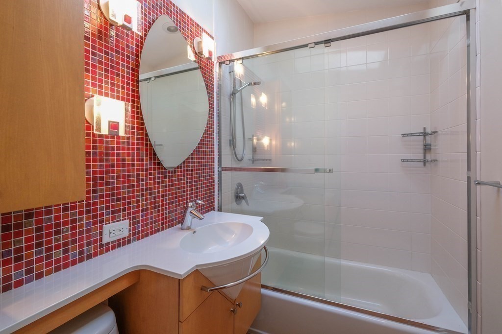 145 Woodridge Road Wayland, MA 01778 - Photo 7 of 12 Gallery Image 7