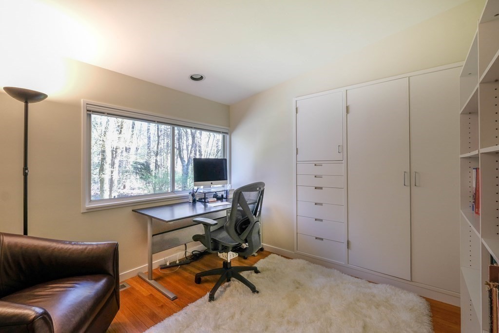 145 Woodridge Road Wayland, MA 01778 - Photo 10 of 12 Gallery Image 10