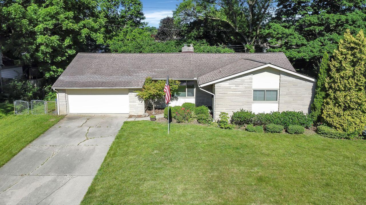 4145 Kendale Road Columbus, OH 43220 - Photo 35 of 37 4145 Kendale Road