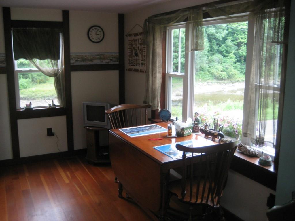 64 Fish Street Thomaston, ME 04861 - Photo 16 of 31 Eat-in kitchen