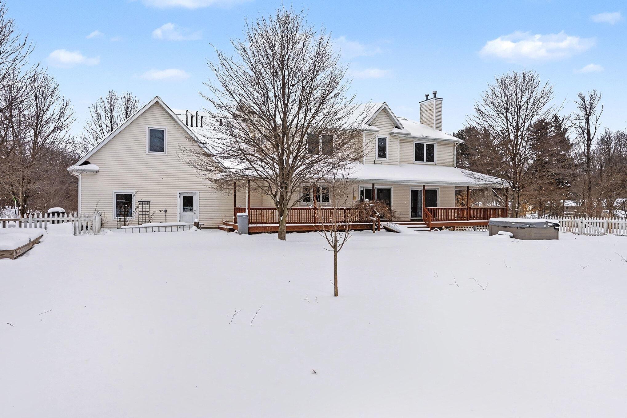 16055 17 1/2 Mile Road Marshall, MI 49068 - Photo 2 of 64 002_file_5930