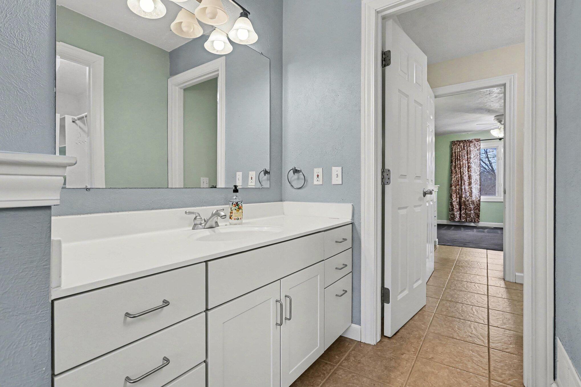 16055 17 1/2 Mile Road Marshall, MI 49068 - Photo 45 of 64 019_file_2583