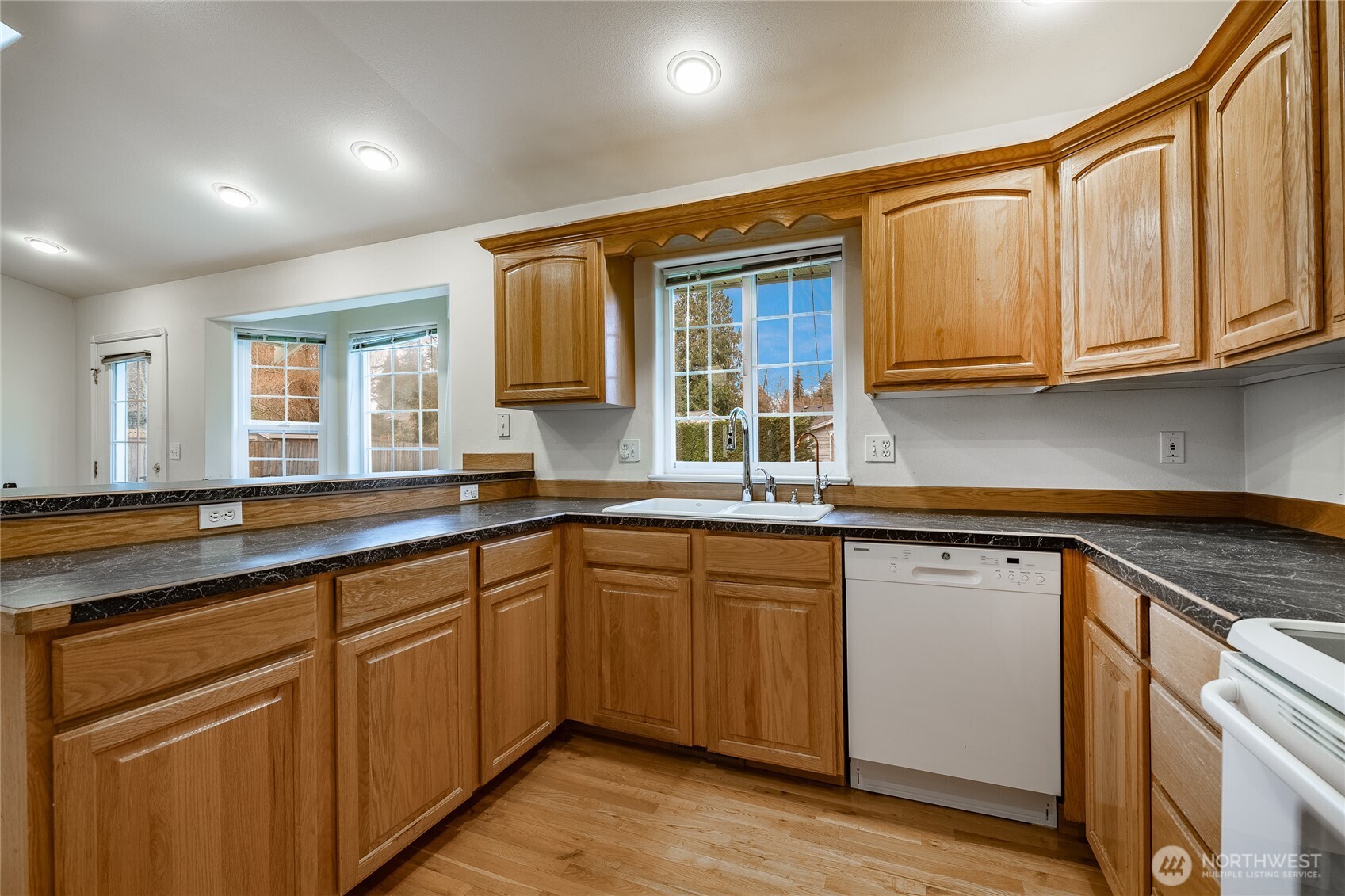 8171 Quinault Road Birch Bay, WA 98230 - Photo 13 of 33