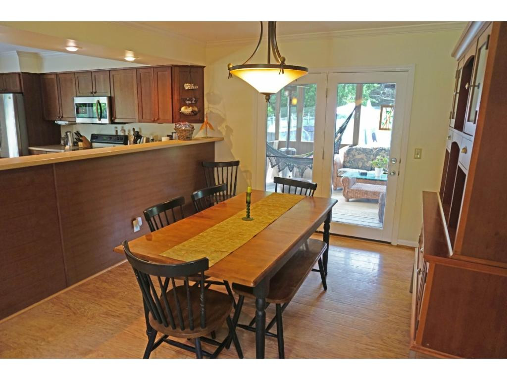 312 South Austin Springs Road Johnson City, TN 37601 - Photo 5 of 27 Dining