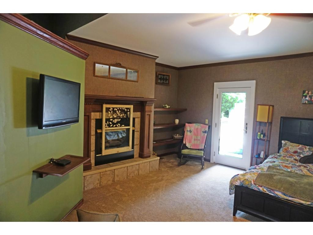 312 South Austin Springs Road Johnson City, TN 37601 - Photo 6 of 27 Master Suite