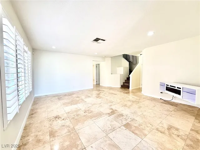 $2,895 | 10001 Coral Sands Drive, Las Vegas, NV 89117