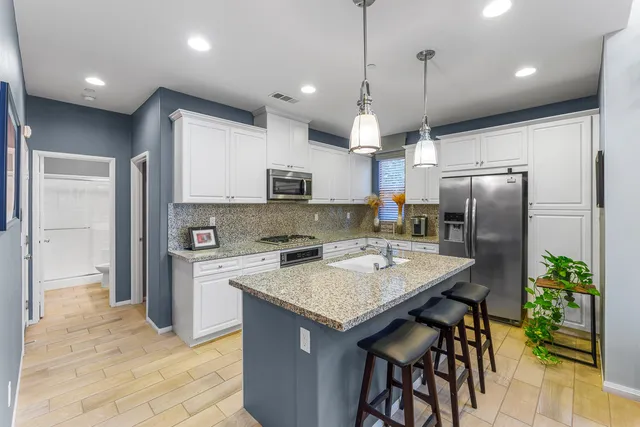 $474,999 | 232 Paseo Gusto, Unit 122, Palm Desert, CA 92211