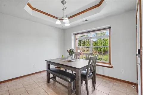 $339,500 | 928 Bluestem Drive, Baldwin City, KS 66006