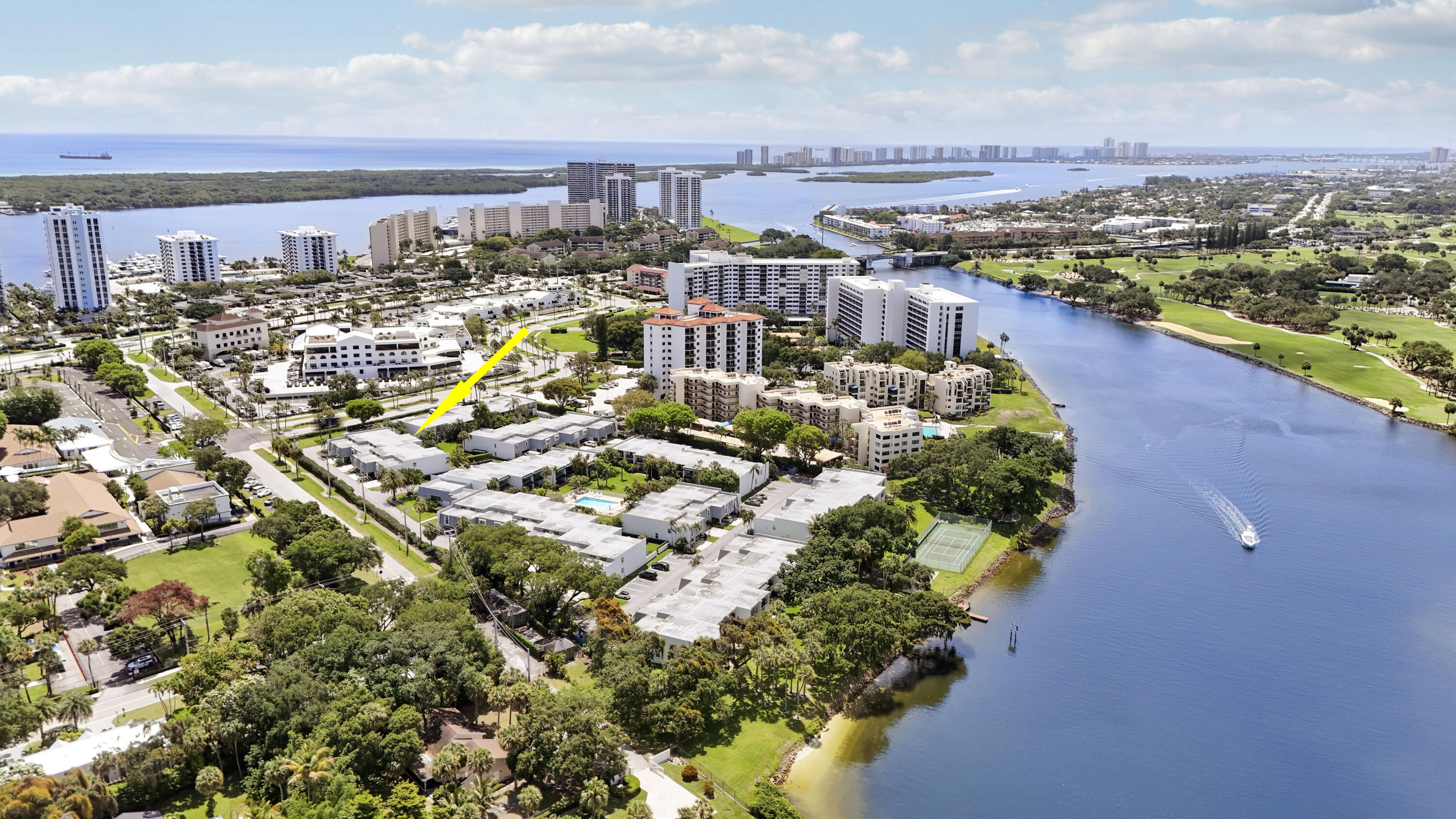 384 Golfview Road, Unit D North Palm Beach, FL 33408 - Photo 38 of 52 Aerial