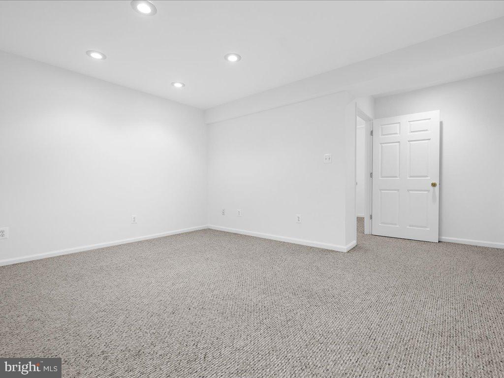 305 Cloverhill Road Pasadena, MD 21122 - Photo 29 of 46 Gallery Image 29