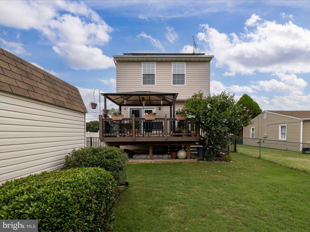 305 Cloverhill Road Pasadena, MD 21122 - Photo 36 of 46 Gallery Image 36