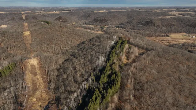 $849,900 | 58694 Oak Grove Ridge Road, Eastman, WI 54626